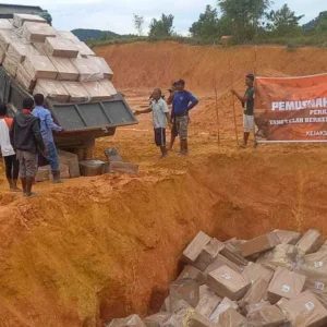 30 Juta Batang Rokok Sitaan Negara di Kejari Karimun ‘Menghilang’ 30 Juta Batang Rokok Sitaan Negara di Kejari Karimun 'Menghilang'