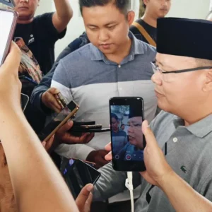 Beri Contoh Integritas Seorang Pemimpin, Rohidin Mersyah Penuhi Panggilan Bawaslu Beri Contoh Integritas Seorang Pemimpin, Rohidin Mersyah Penuhi Panggilan Bawaslu