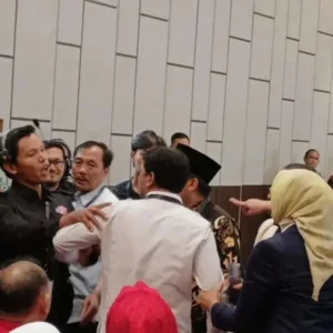 Debat Perdana Cagub Bengkulu, Tim 01 Langgar Aturan Debat Perdana Cagub Bengkulu, Tim 01 Langgar Aturan