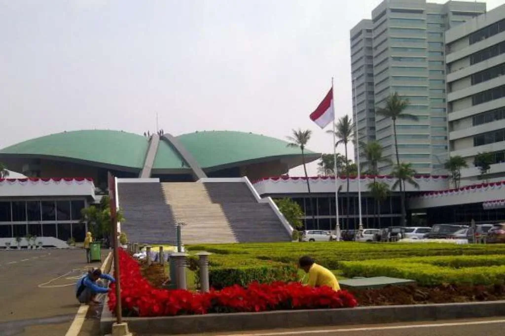 DPR Dinilai Tak Perlu Tambah Komisi Meski Kementerian Bertambah Komisi VII DPR: PPN 12% Hanya untuk Barang Mewah