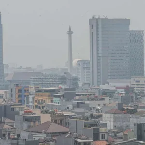 Jakarta Masuk 10 Besar Kota dengan Polusi Udara Tertinggi di Dunia Jakarta Masuk 10 Besar Kota dengan Polusi Udara Tertinggi di Dunia