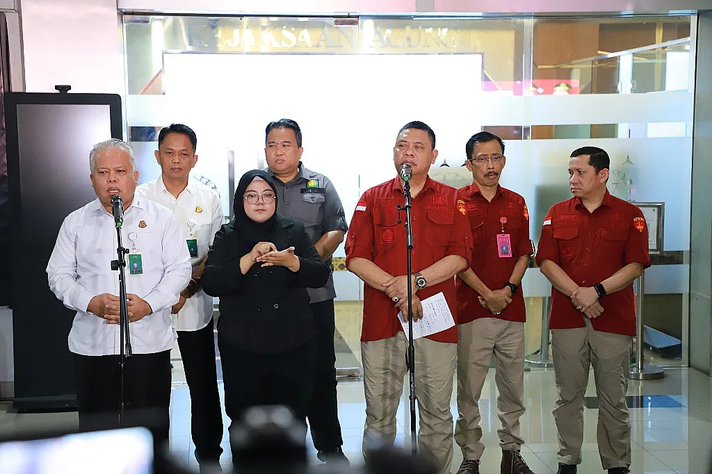 Kejagung Tangkap 3 Hakim PN Surabaya dan 1 Pengacara Atas Dugaan Kasus Suap