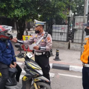 Operasi Zebra Jaya 2024, Satlantas Jakarta Barat Edukasi Soal 14 Pelanggaran Lalu Lintas