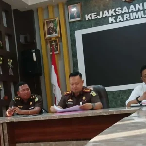 Pelapor Dugaan Korupsi Insentif Guru TPQ Pertanyakan Perkembangan Kasus ke Kejari Karimun Pelapor Dugaan Korupsi Insentif Guru TPQ Pertanyakan Perkembangan Kasus ke Kejari Karimun