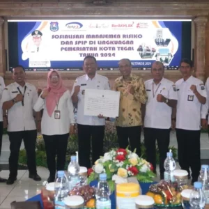 Pemkot Tegal Gelar Sosialisasi Manajemen Risiko Dan SPIP Pemkot Tegal Gelar Sosialisasi Manajemen Risiko Dan SPIP