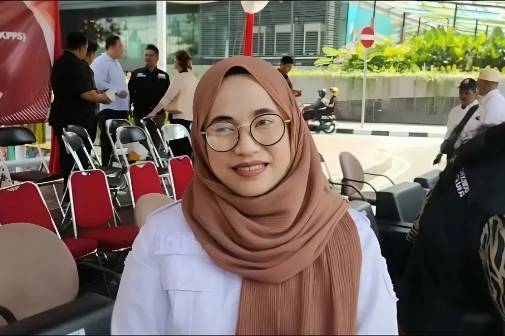 Pilkada 2024, KPU Jakarta Barat Kerahkan Puluhan Petugas Sortir Surat Suara