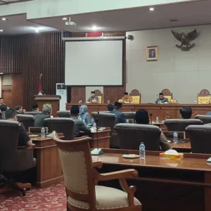 Rapat Paripurna, Isnan Fajri Harap Sinergi Pimpinan Baru dengan Pemprov Bengkulu Rapat Paripurna, Isnan Fajri Harap Sinergi Pimpinan Baru dengan Pemprov Bengkulu