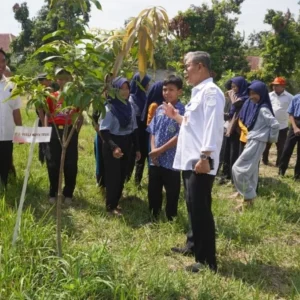 Sejak Dua Bulan Diresmikan, Pj Wali Kota Kembali Kunjungi SMP N 16 Kota Tegal Sejak Dua Bulan Diresmikan, Pj. Wali Kota Kembali Kunjungi SMP N 16 Kota Tegal