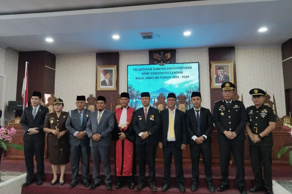 Tiga Pimpinan DPRD Lebong 2024-2029 Dilantik, Carles Ronsen Ketua