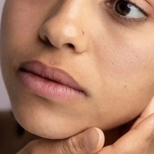 Tips Menghindari Kulit Kusam Akibat Penggunaan Sunscreen yang Tidak Tepat Tips Menghindari Kulit Kusam Akibat Penggunaan Sunscreen yang Tidak Tepat Rahasia Kulit Cerah, Ternyata Ini Makanan yang Meningkatkan Kesehatan Kulit