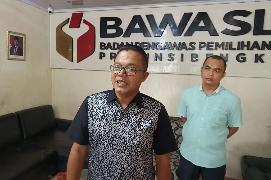 Dipanggil Bawaslu, Helmi Hasan Tidak Hadir