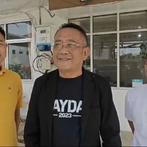 Helmi Hasan Diminta Gentleman, Aizan: Beda Dengan Rohidin, Dia Berani Datang Helmi Hasan Diminta Gentleman, Aizan: Beda Dengan Rohidin, Dia Berani Datang