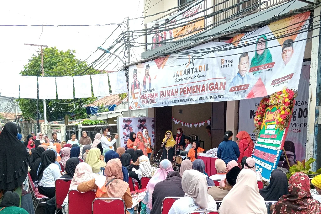 Hj.Nurmah Nugraha Resmikan Rumah Pemenangan "JAKARTADIL" Mas Pram-Bang Doel