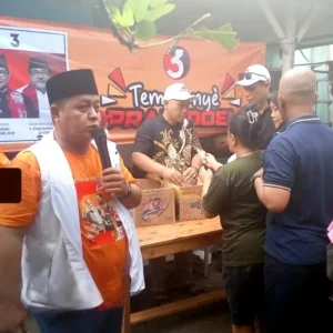 Kampanye Mas Pram-Bang Doel, JAKARTADIL Distribusikan Ribuan Kilo Beras di Bazzar Murah