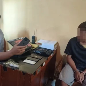 Nekat Curi Handphone, Tukang Jahit di Pekalongan Diamankan Polisi Nekat Curi Handphone, Tukang Jahit di Pekalongan Diamankan Polisi
