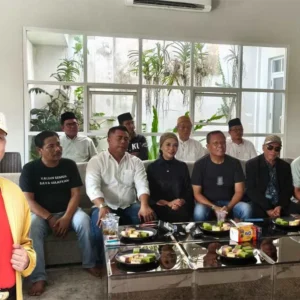 Seruan Jemput Kemenangan Romer Makin Deras, Tim Diminta Fokus dan Solid Seruan Jemput Kemenangan Romer Makin Deras, Tim Diminta Fokus dan Solid
