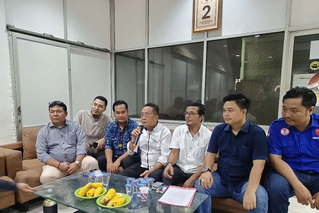 Tak Terima Gugatan Ditolak Mentah-Mentah Oleh MK, Tim Helmi-Mian Sebar Isu Baru