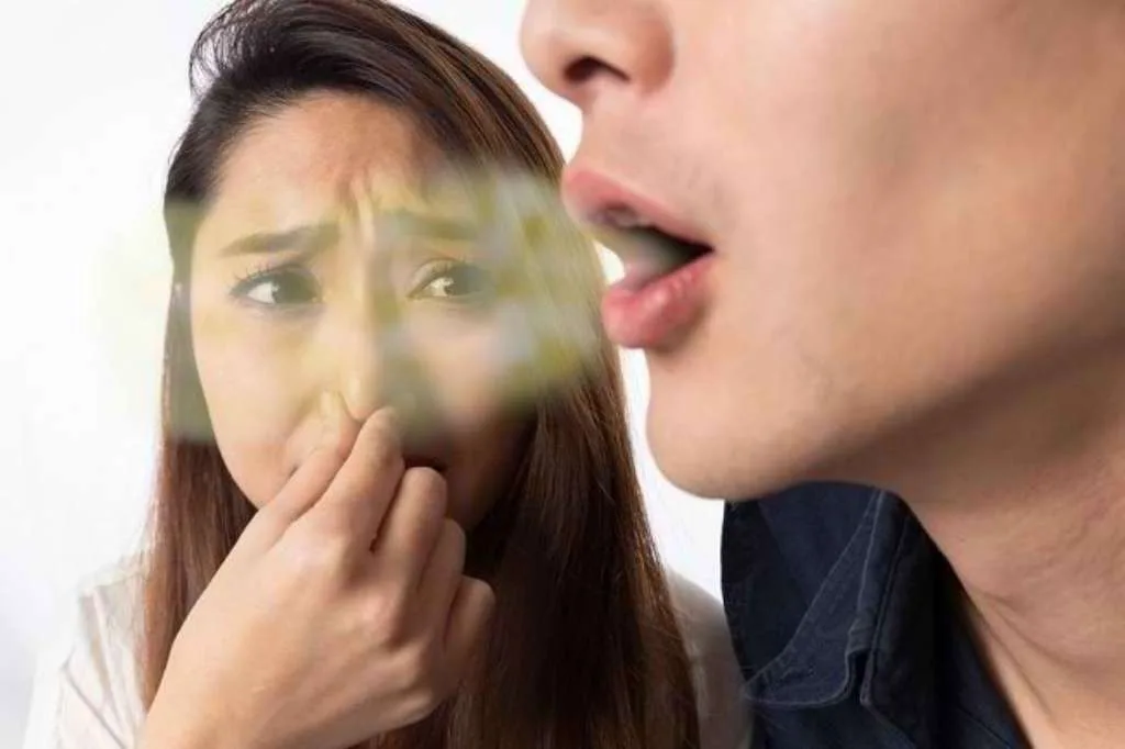 Tips Atasi Bau Mulut untuk Tingkatkan Kepercayaan Diri