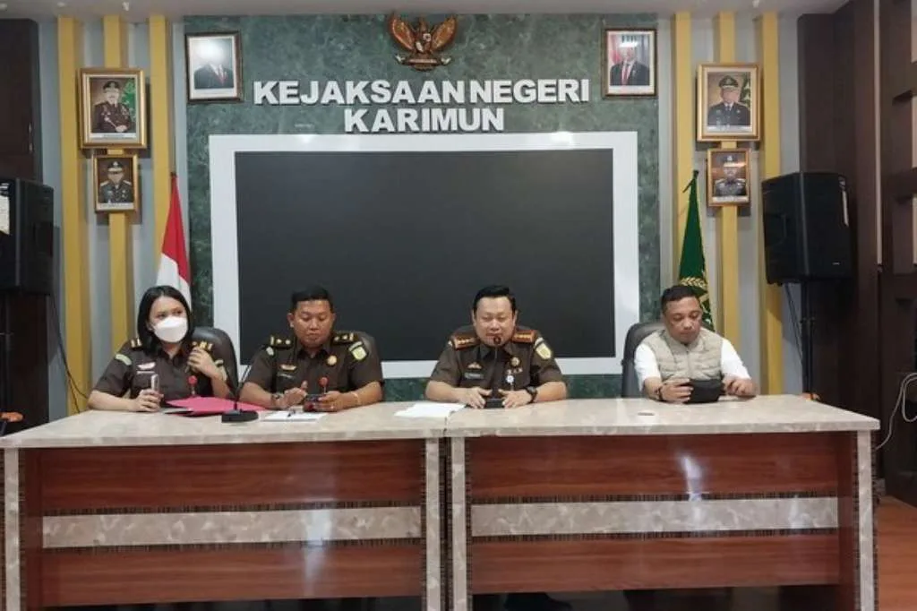 Kasus Dugaan Korupsi DLH, Kejari Karimun Tahan Kadis dan Mantan Kadis