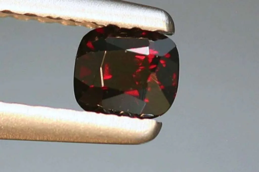 Mengenal Kyawthuite, Harta Karun Mineral dari Myanmar