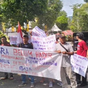 Pupuk Sulit Ribuan Petani Rejang Lebong Menjerit, Pilih Pansus Atau Jalur Hukum Pupuk Sulit Ribuan Petani Rejang Lebong Menjerit, Pilih Pansus Atau Jalur Hukum