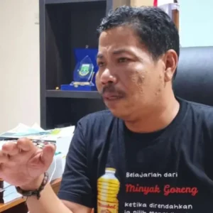 Upah Naik Hanya 6,5 Persen, Ketua Komisi IV Provinsi Bengkulu Buka Kotak Pengaduan Usin: Naik Pajak Kok Salahkan yang Lama?, Sekalian Saja Salahkan Jokowi
