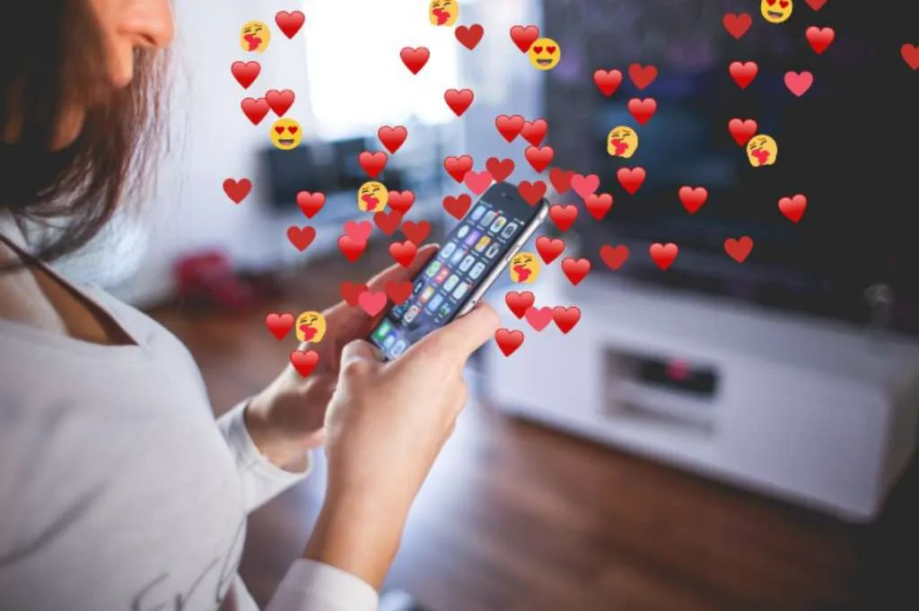 Waspada Penipuan Digital Berkedok 'Love Bombing' dan Kartu Fisik DANA