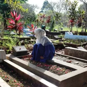 Bolehkah Perempuan Haid Ziarah Kubur? Ini Penjelasannya Bolehkah Perempuan Haid Ziarah Kubur? Ini Penjelasannya