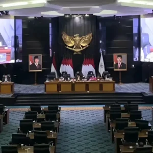 DPRD DKI Jakarta Tetapkan Gubernur dan Wakil Gubernur Terpilih DPRD DKI Jakarta Tetapkan Gubernur dan Wakil Gubernur Terpilih