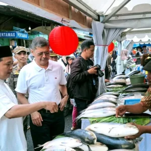Jelang Perayaan Imlek, Festival Ikan Bandeng Rawa Belong Diserbu Warga Jakarta