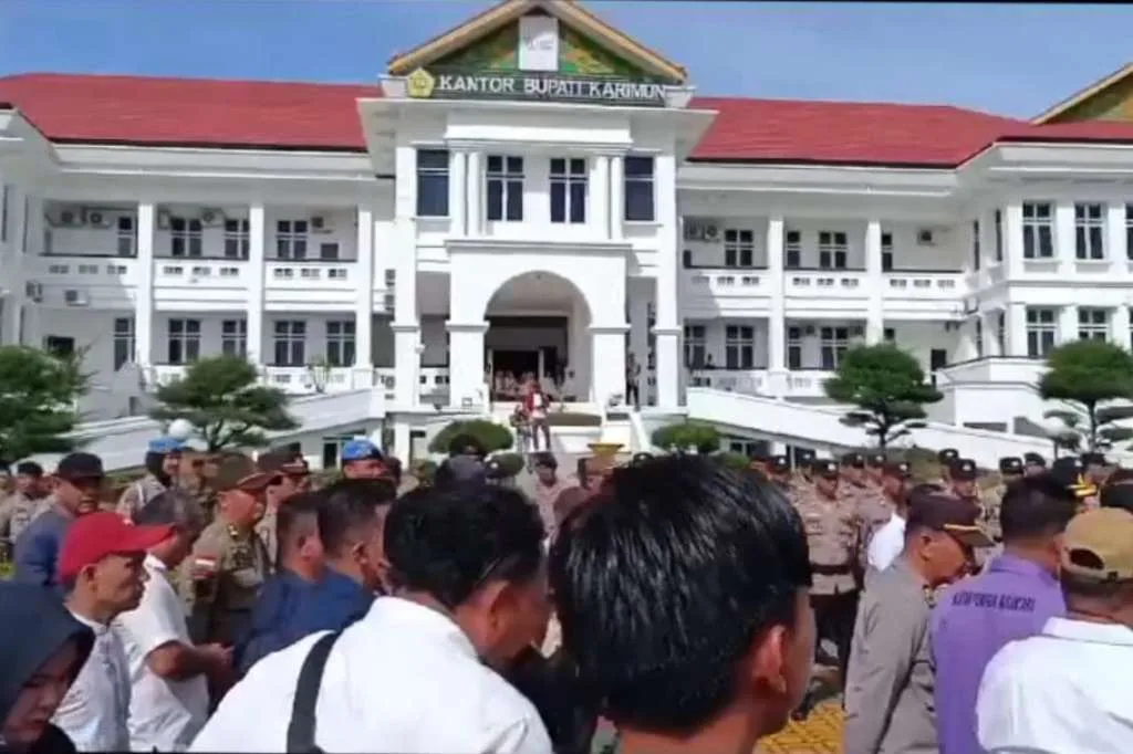Keuangan Pemda Carut Marut, KPK Diminta Periksa Bupati dan Kepala BKAD Karimun
