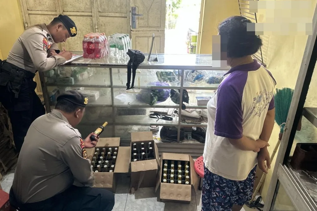 Optimalkan Kegiatan Kepolisian di Wilayahnya, 62 Botol Miras Diamankan