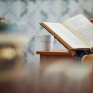 Rahasia Sukses Bangun Kebiasaan Membaca di Era Digital