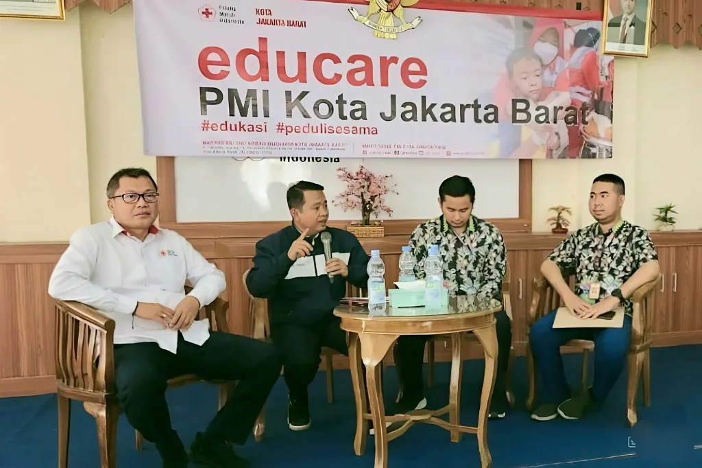 Kabid Pelayanan Donor Darah, Ferry M.Pd Buka Educare PMI Jakarta Barat