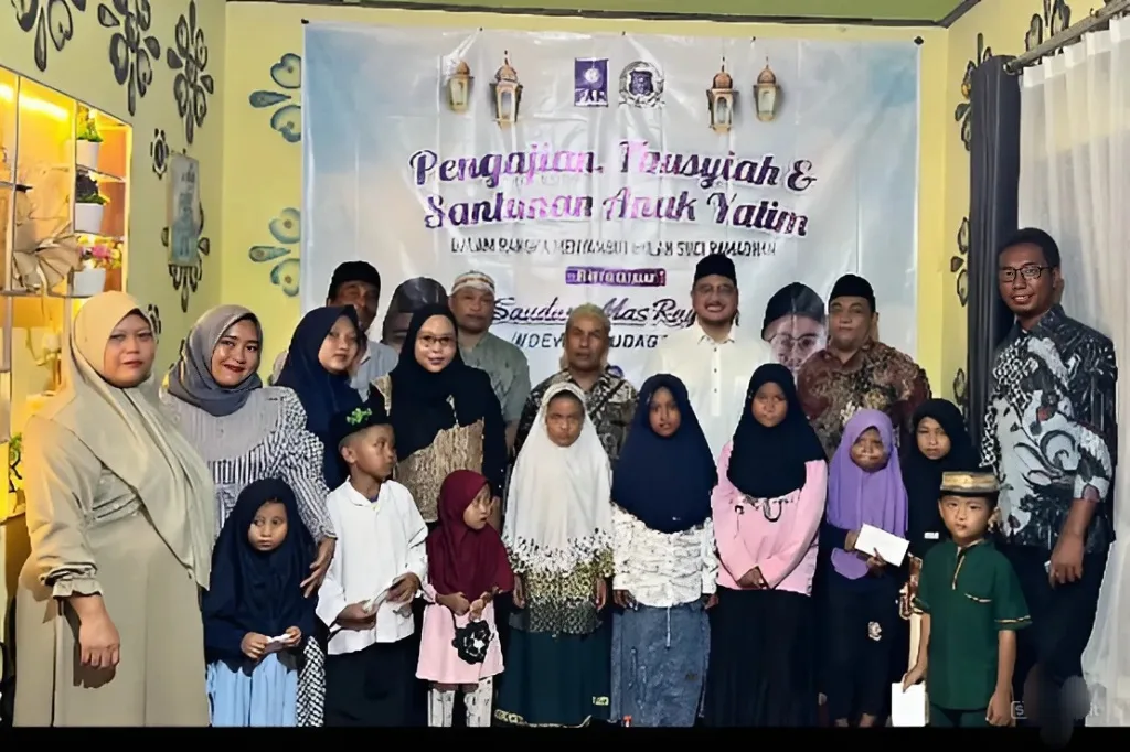 Anggota DPRD Kota Tegal, Tengku Rayhan Makarim Beri Santunan Anak Yatim