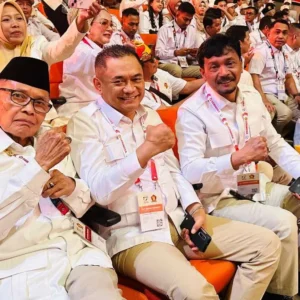 Bupati Terpilih Bengkulu Tengah Hadiri Puncak HUT Partai Gerindaria Bupati Terpilih Bengkulu Tengah Hadiri Puncak HUT Partai Gerindra