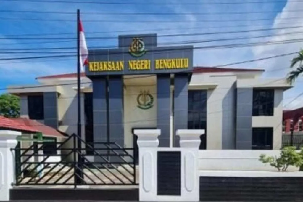 Kasus Korupsi Pemkot Bengkulu Akan Dinyanyikan di Depan Kejari