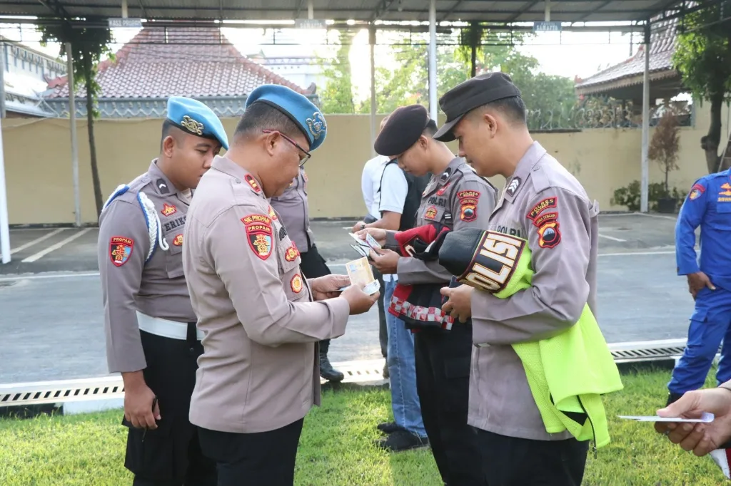 Dukung Operasi Keselamatan, Propam Polres Brebes Gelar Gaktibplin Dukung Operasi Keselamatan, Propam Polres Brebes Gelar Gaktibplin
