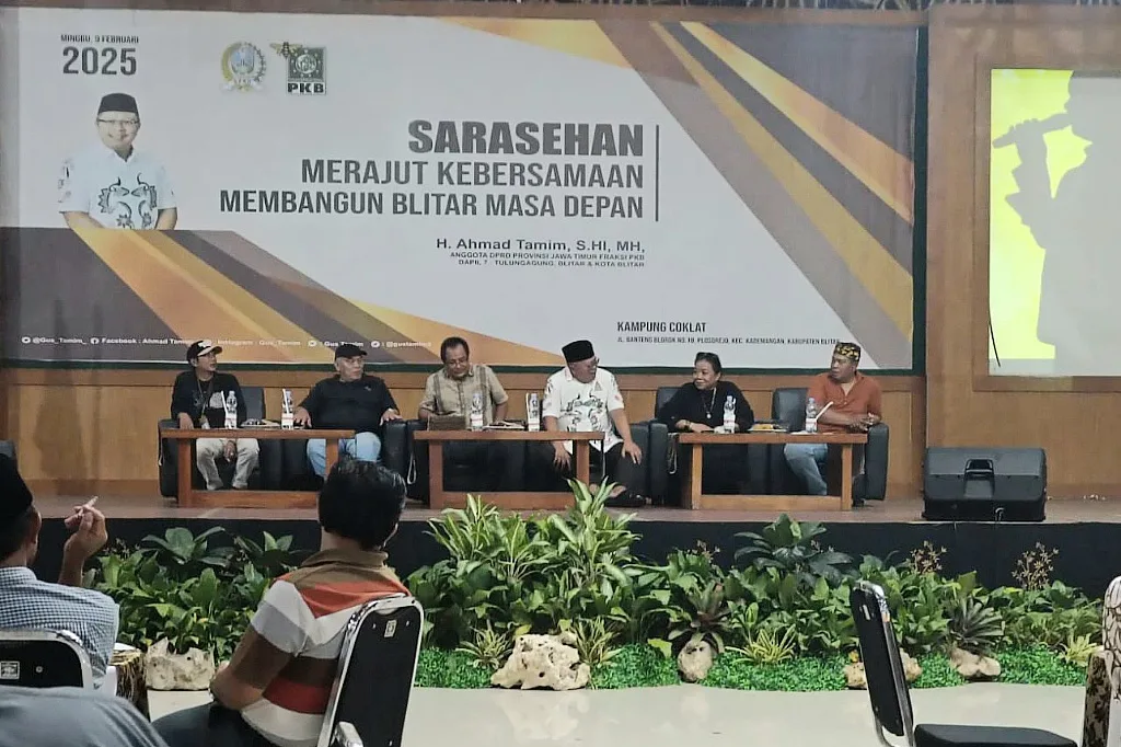 Gus Tamim Gelar Serasehan Bersama Media: Pers Memiliki Peran Penting Mengawal Pemerintahan