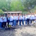 Hari Peduli Sampah Nasional, Perum Perhutani KPH dan Kejari Kab.Blitar Lakukan Bersih-Bersih