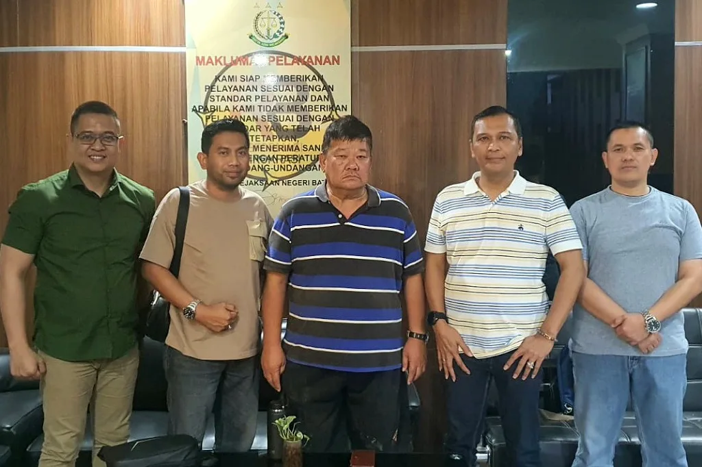 Kejagung Amankan Buronan Kasus Korupsi, Eddy Gunawan Tambrin