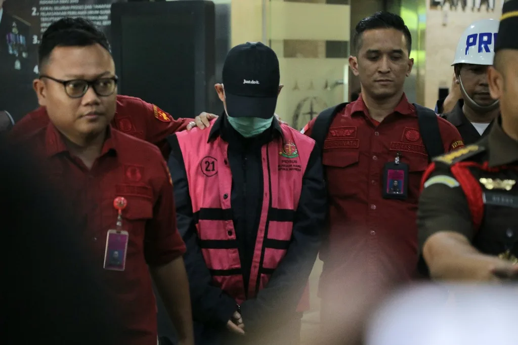 Kejagung Tahan Tersangka ASB Dalam Perkara Kasus Korupsi Impor Gula