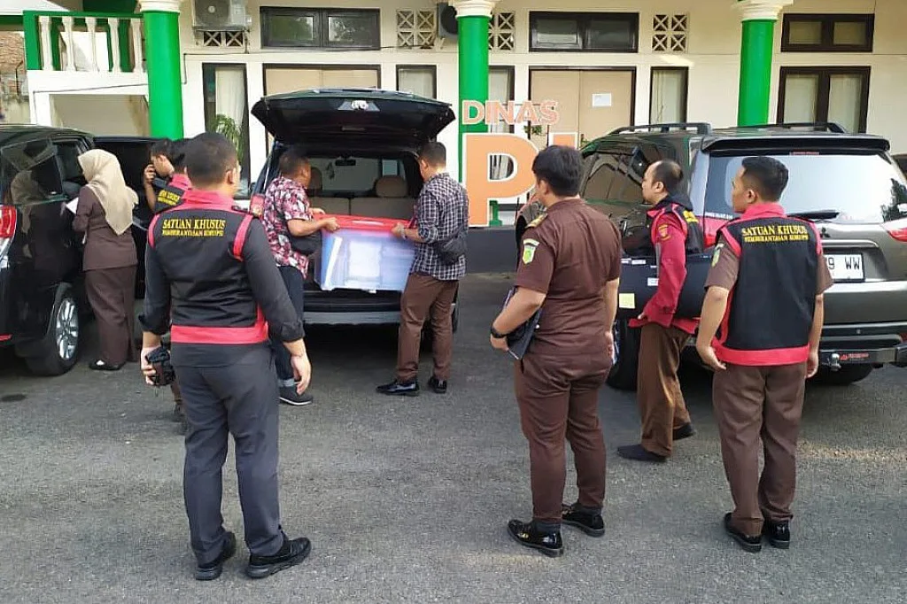 Kejari Geledah Kantor Dinas PUPR Kabupaten Blitar: Usut Dugaan Korupsi Proyek Dam Kali Bentak