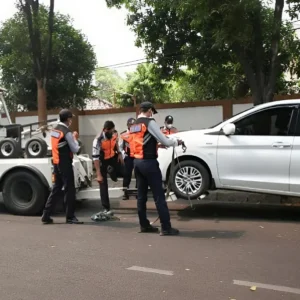 Kepala Daerah Yang Parkir Sembarangan Saat Pelantikan di Monas Akan Diderek Kepala Daerah Yang Parkir Sembarangan Saat Pelantikan di Monas Akan Diderek