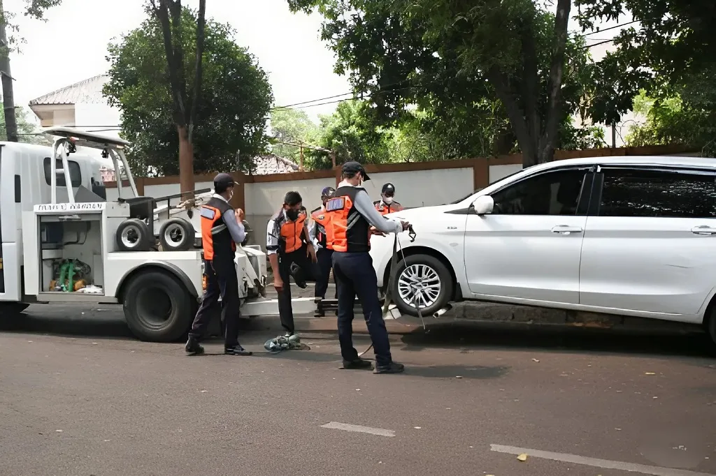 Kepala Daerah Yang Parkir Sembarangan Saat Pelantikan di Monas Akan Diderek
