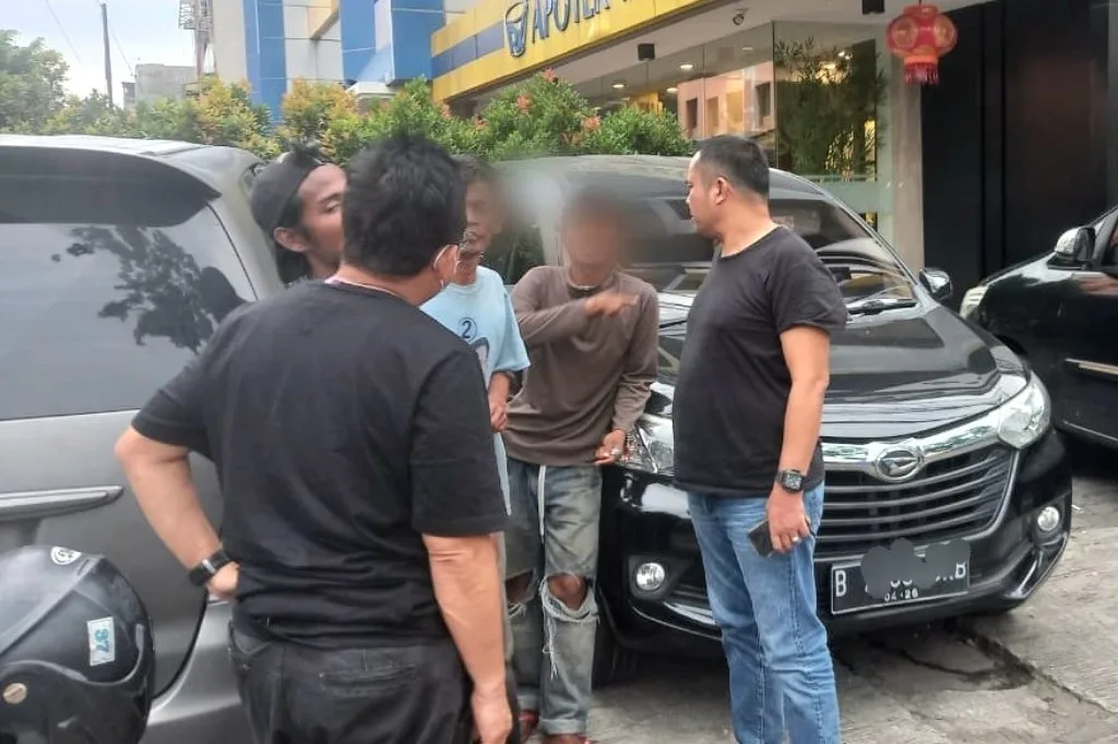 Kerap Maksa Minta Uang, 7 Pak Ogah di Mangga Besar Jakbar Diamankan Polisi