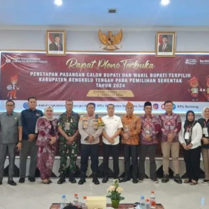 KPU Tetapkan Rachmat-Tarmizi Pemenang Pilkada Benteng KPU Tetapkan Rachmat-Tarmizi Pemenang Pilkada Benteng