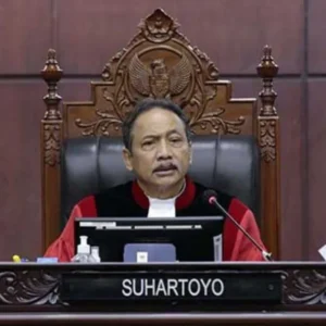 MK Tolak Gugatan Bambang Rianto dan Bayu Setyo Kuncoro di Pilkada Blitar