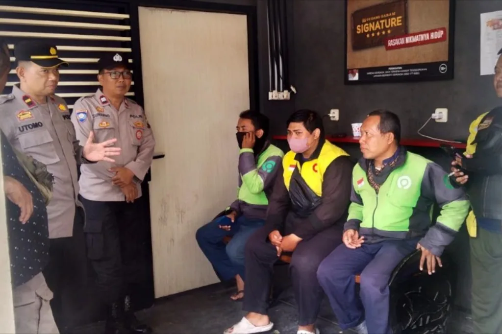 OKC 2025, Polres Tegal Kota Laksanakan Binluh dan Sosialisasi Kepada Ojol
