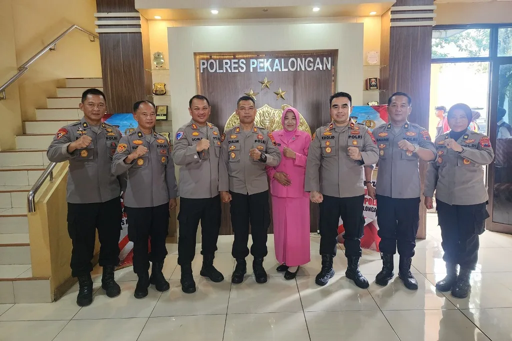 Pelepasan Purna Tugas Anggota, Kapolres Pekalongan : Kita Bisa Contoh Dedikasi AKP Calim